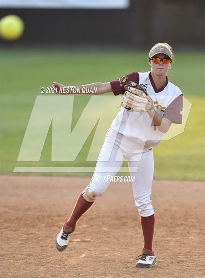Thumbnail 3 in Esperanza vs. Roosevelt (CIF-SS D1 Final) photogallery.