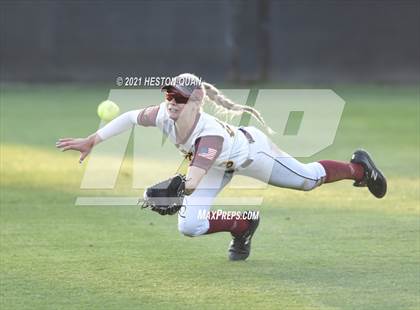 Thumbnail 3 in Esperanza vs. Roosevelt (CIF-SS D1 Final) photogallery.