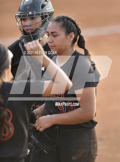 Thumbnail 1 in Esperanza vs. Roosevelt (CIF-SS D1 Final) photogallery.