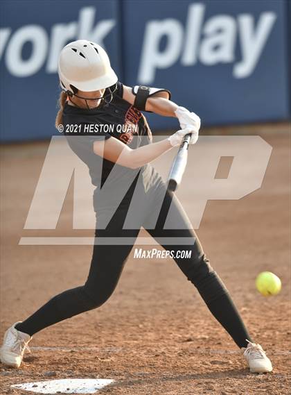 Thumbnail 1 in Esperanza vs. Roosevelt (CIF-SS D1 Final) photogallery.