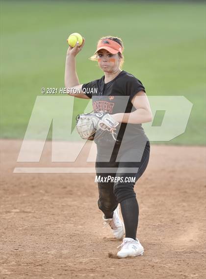 Thumbnail 1 in Esperanza vs. Roosevelt (CIF-SS D1 Final) photogallery.