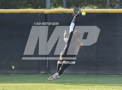 Thumbnail 1 in Esperanza vs. Roosevelt (CIF-SS D1 Final) photogallery.