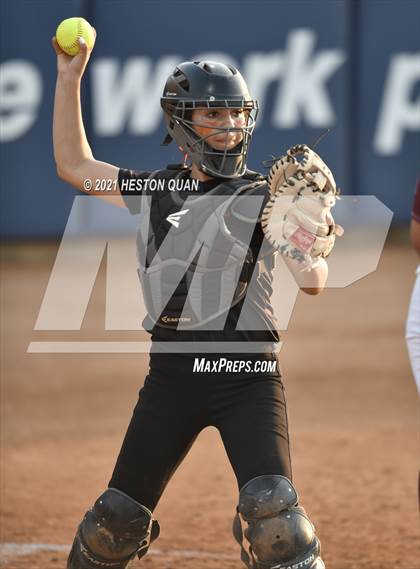 Thumbnail 1 in Esperanza vs. Roosevelt (CIF-SS D1 Final) photogallery.