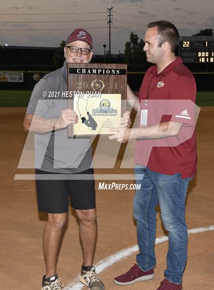Thumbnail 1 in Esperanza vs. Roosevelt (CIF-SS D1 Final) photogallery.
