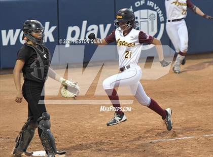 Thumbnail 2 in Esperanza vs. Roosevelt (CIF-SS D1 Final) photogallery.