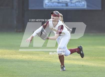 Thumbnail 1 in Esperanza vs. Roosevelt (CIF-SS D1 Final) photogallery.