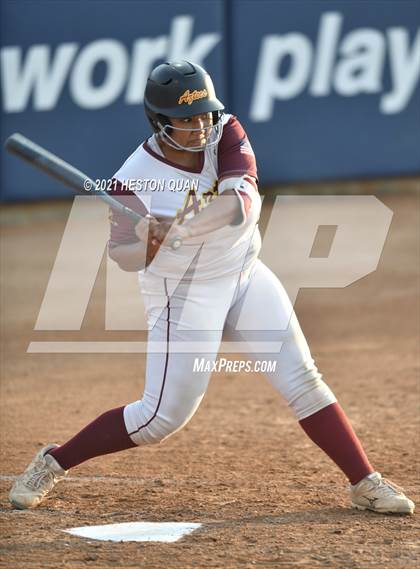 Thumbnail 2 in Esperanza vs. Roosevelt (CIF-SS D1 Final) photogallery.