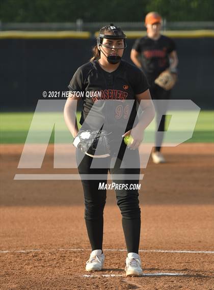 Thumbnail 1 in Esperanza vs. Roosevelt (CIF-SS D1 Final) photogallery.