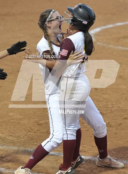 Thumbnail 1 in Esperanza vs. Roosevelt (CIF-SS D1 Final) photogallery.