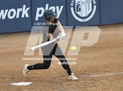 Thumbnail 2 in Esperanza vs. Roosevelt (CIF-SS D1 Final) photogallery.