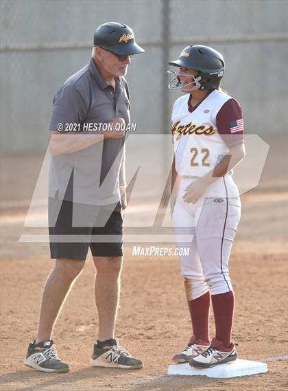 Thumbnail 2 in Esperanza vs. Roosevelt (CIF-SS D1 Final) photogallery.