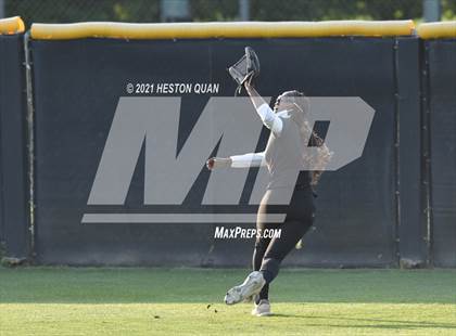 Thumbnail 3 in Esperanza vs. Roosevelt (CIF-SS D1 Final) photogallery.