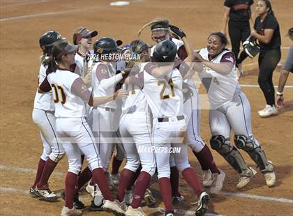 Thumbnail 2 in Esperanza vs. Roosevelt (CIF-SS D1 Final) photogallery.
