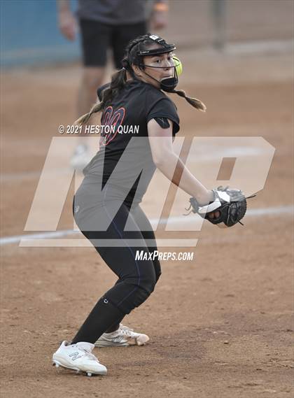 Thumbnail 1 in Esperanza vs. Roosevelt (CIF-SS D1 Final) photogallery.