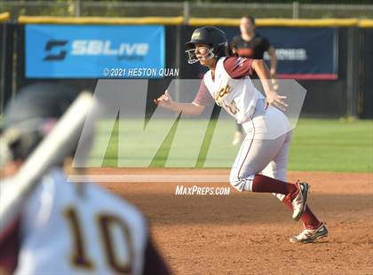 Thumbnail 2 in Esperanza vs. Roosevelt (CIF-SS D1 Final) photogallery.