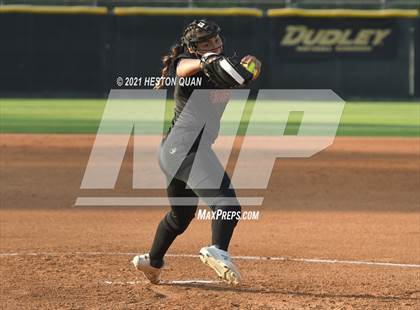Thumbnail 2 in Esperanza vs. Roosevelt (CIF-SS D1 Final) photogallery.