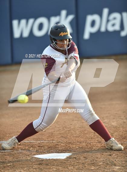 Thumbnail 2 in Esperanza vs. Roosevelt (CIF-SS D1 Final) photogallery.