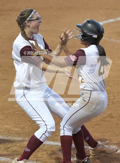 Thumbnail 3 in Esperanza vs. Roosevelt (CIF-SS D1 Final) photogallery.