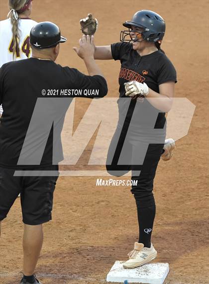 Thumbnail 1 in Esperanza vs. Roosevelt (CIF-SS D1 Final) photogallery.