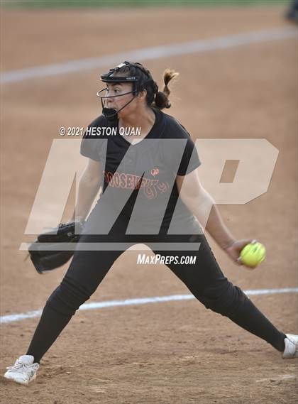 Thumbnail 2 in Esperanza vs. Roosevelt (CIF-SS D1 Final) photogallery.