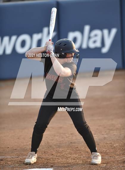 Thumbnail 2 in Esperanza vs. Roosevelt (CIF-SS D1 Final) photogallery.