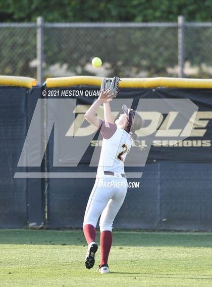 Thumbnail 2 in Esperanza vs. Roosevelt (CIF-SS D1 Final) photogallery.