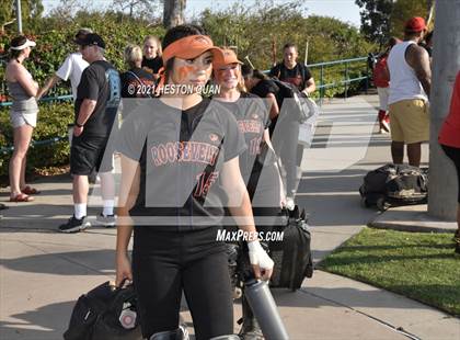 Thumbnail 2 in Esperanza vs. Roosevelt (CIF-SS D1 Final) photogallery.