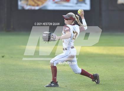 Thumbnail 2 in Esperanza vs. Roosevelt (CIF-SS D1 Final) photogallery.