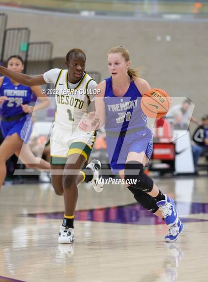Thumbnail 2 in Fremont vs. DeSoto (Utah Holiday Hoopfest) photogallery.