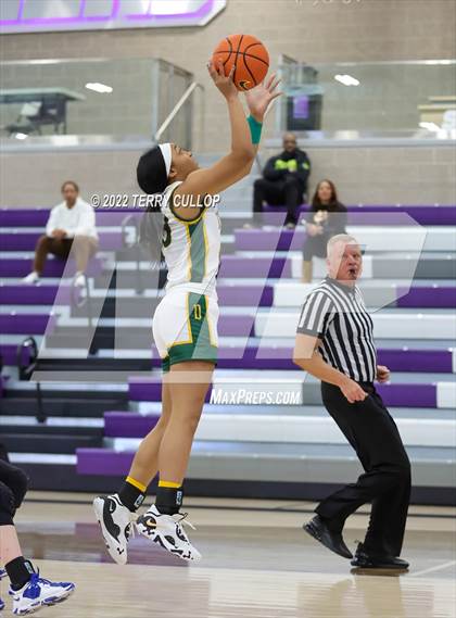 Thumbnail 1 in Fremont vs. DeSoto (Utah Holiday Hoopfest) photogallery.