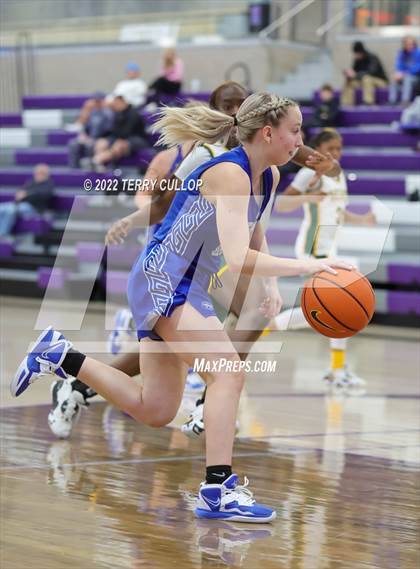 Thumbnail 2 in Fremont vs. DeSoto (Utah Holiday Hoopfest) photogallery.