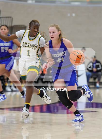 Thumbnail 1 in Fremont vs. DeSoto (Utah Holiday Hoopfest) photogallery.