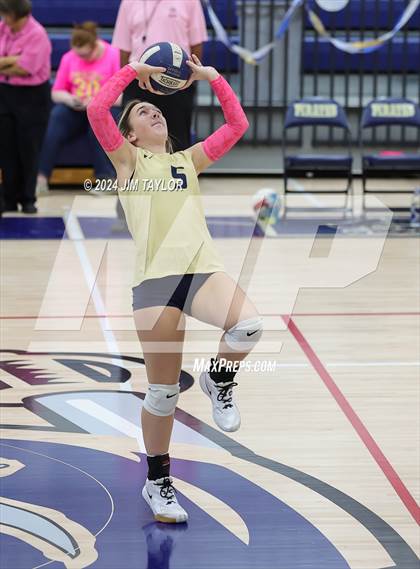 Thumbnail 2 in Strawn @ Perrin-Whitt photogallery.