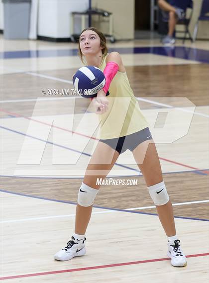 Thumbnail 3 in Strawn @ Perrin-Whitt photogallery.