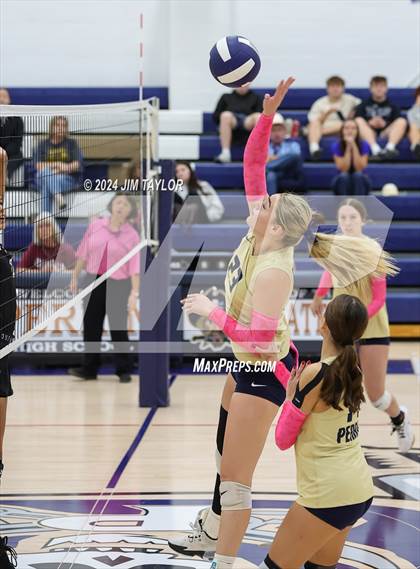 Thumbnail 2 in Strawn @ Perrin-Whitt photogallery.