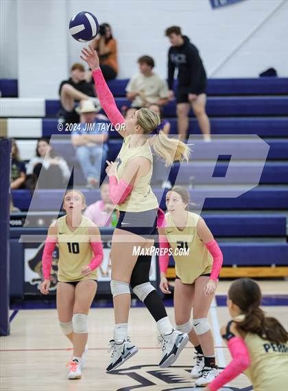 Thumbnail 3 in Strawn @ Perrin-Whitt photogallery.