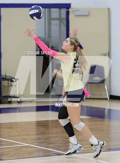 Thumbnail 2 in Strawn @ Perrin-Whitt photogallery.