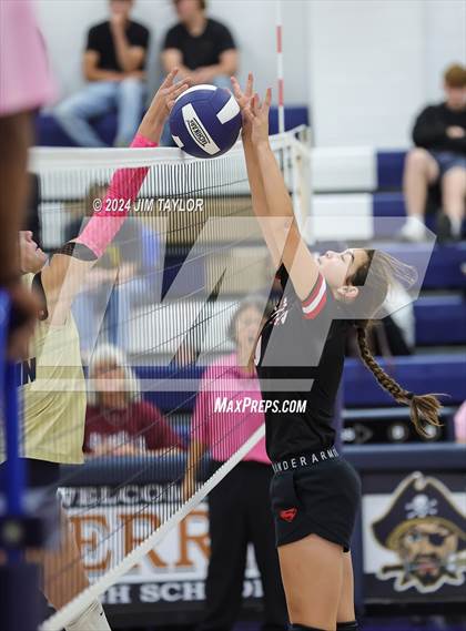 Thumbnail 1 in Strawn @ Perrin-Whitt photogallery.