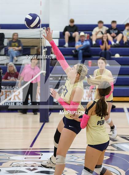 Thumbnail 3 in Strawn @ Perrin-Whitt photogallery.