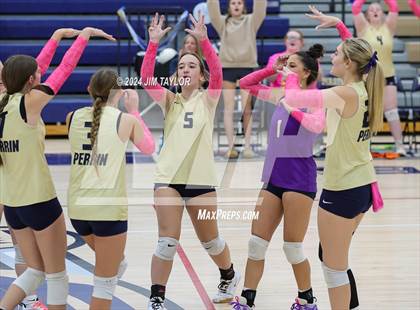 Thumbnail 3 in Strawn @ Perrin-Whitt photogallery.