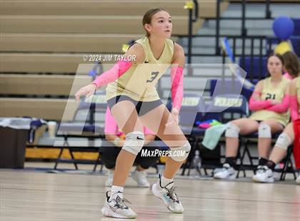 Thumbnail 2 in Strawn @ Perrin-Whitt photogallery.