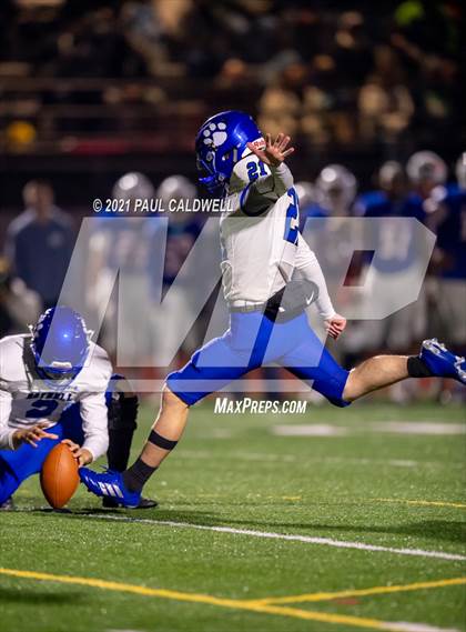 Thumbnail 1 in Bothell @ Graham-Kapowsin (WIAA 4A Quarter Final) photogallery.