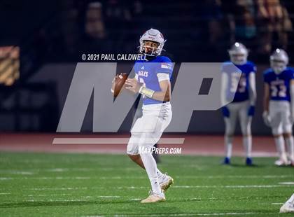 Thumbnail 3 in Bothell @ Graham-Kapowsin (WIAA 4A Quarter Final) photogallery.
