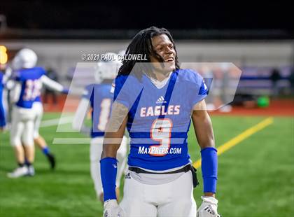 Thumbnail 3 in Bothell @ Graham-Kapowsin (WIAA 4A Quarter Final) photogallery.