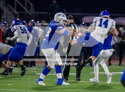 Thumbnail 2 in Bothell @ Graham-Kapowsin (WIAA 4A Quarter Final) photogallery.