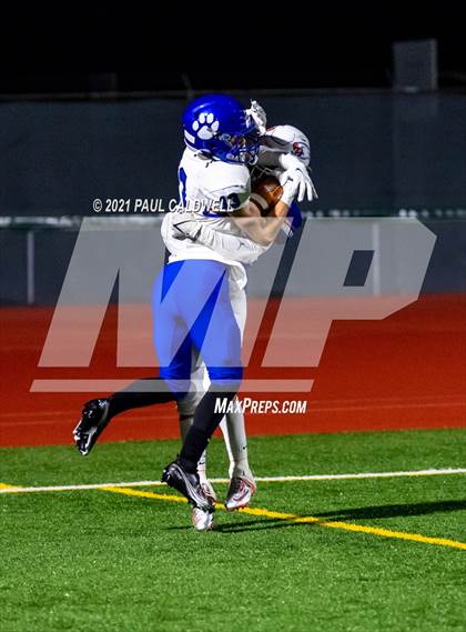 Thumbnail 2 in Bothell @ Graham-Kapowsin (WIAA 4A Quarter Final) photogallery.