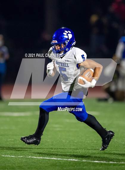 Thumbnail 3 in Bothell @ Graham-Kapowsin (WIAA 4A Quarter Final) photogallery.