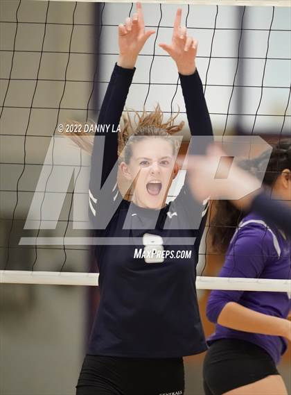 Thumbnail 2 in Washington-Liberty @ Chantilly photogallery.