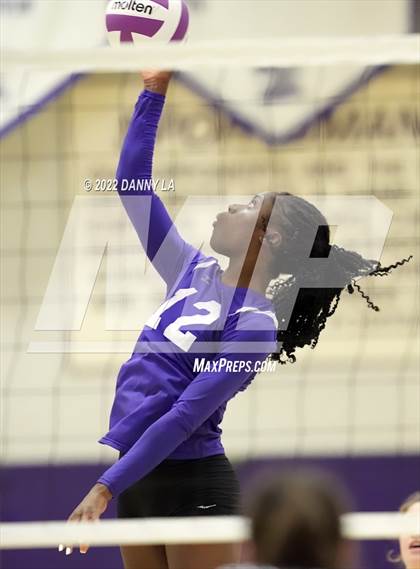 Thumbnail 1 in Washington-Liberty @ Chantilly photogallery.