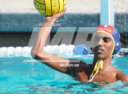 Thumbnail 2 in JV: Lincoln @ Leland photogallery.